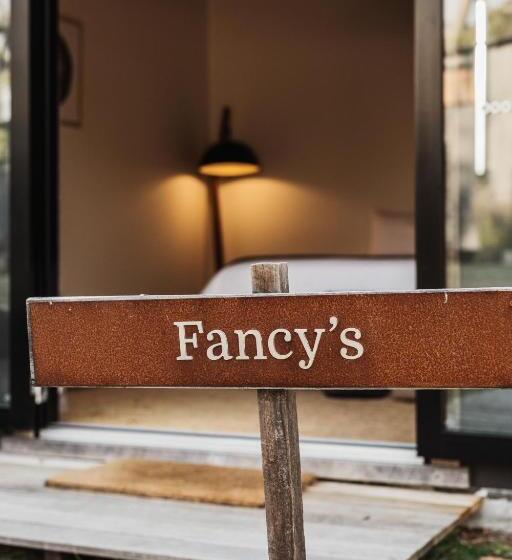 Bed and Breakfast Bay Of Fires Bush Retreat