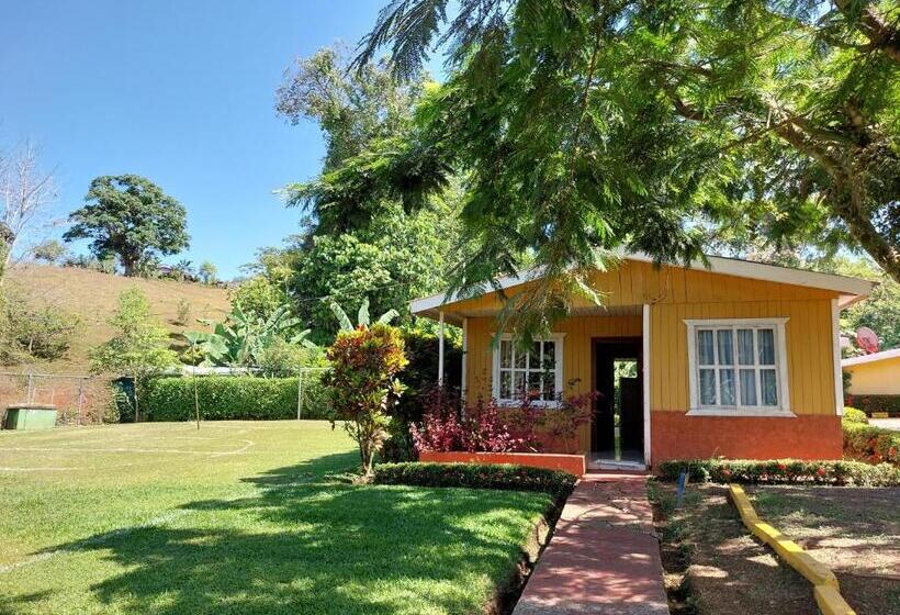 Bed and Breakfast Restaurante Y Cabinas Sudy