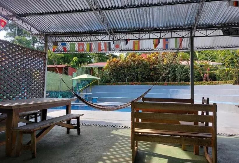 Aamiaismajoitus (B&B) Restaurante Y Cabinas Sudy