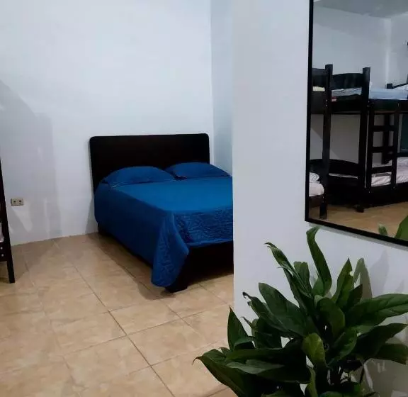 Aamiaismajoitus (B&B) Restaurante Y Cabinas Sudy