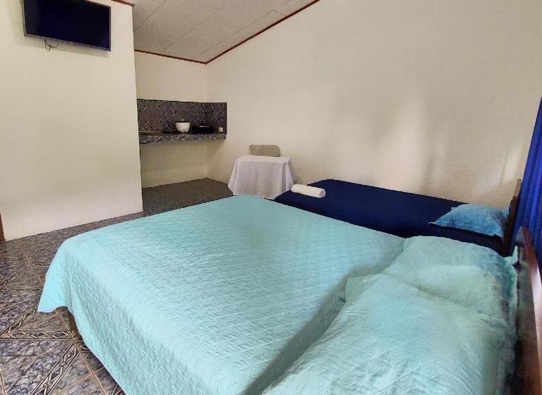 Bed and Breakfast Restaurante Y Cabinas Sudy