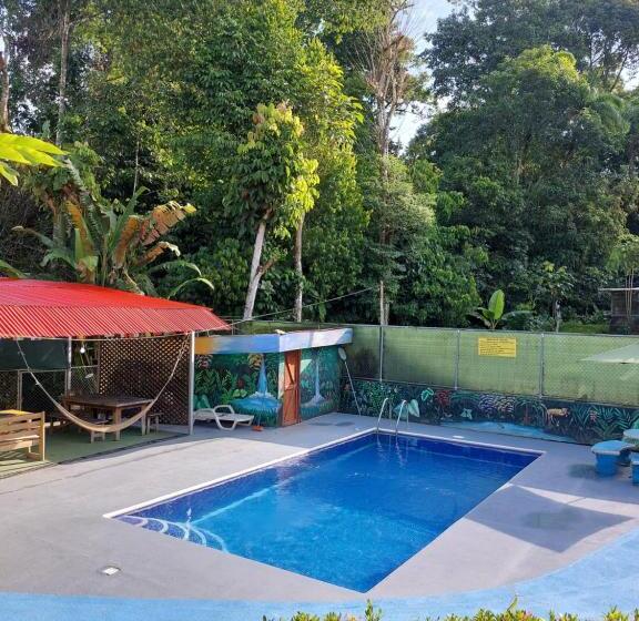 Bed and Breakfast Restaurante Y Cabinas Sudy