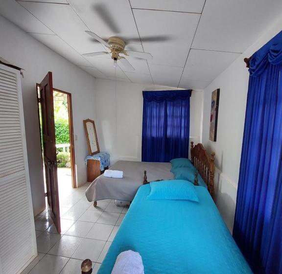 Bed and Breakfast Restaurante Y Cabinas Sudy