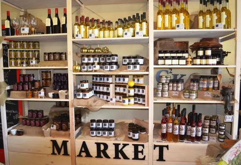 Aamiaismajoitus (B&B) The Farm Willunga