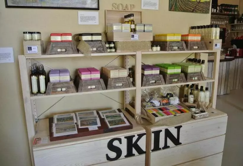 Aamiaismajoitus (B&B) The Farm Willunga