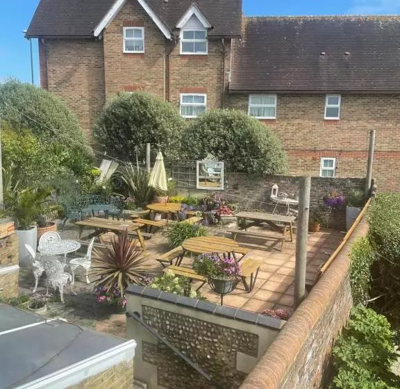 Aamiaismajoitus (B&B) The Steam Packet