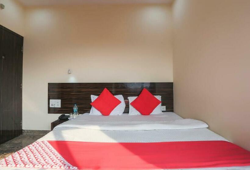هتل Oyo 8863  Sigma