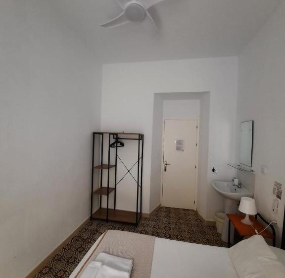 Pensión Las Cuatro Naciones