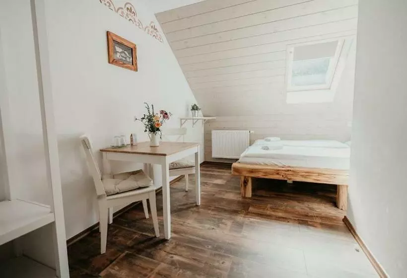 Retkeilymaja Penzion Račí údolí