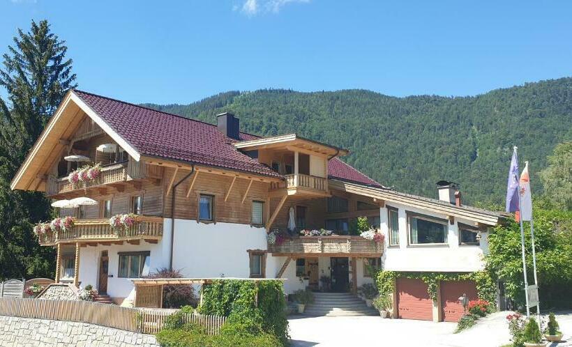 Aparthotel Buchauer Tirol