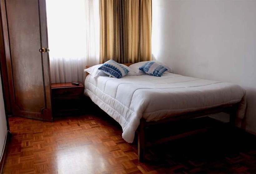 Casa Blanca Hostal Manizales   Hostel