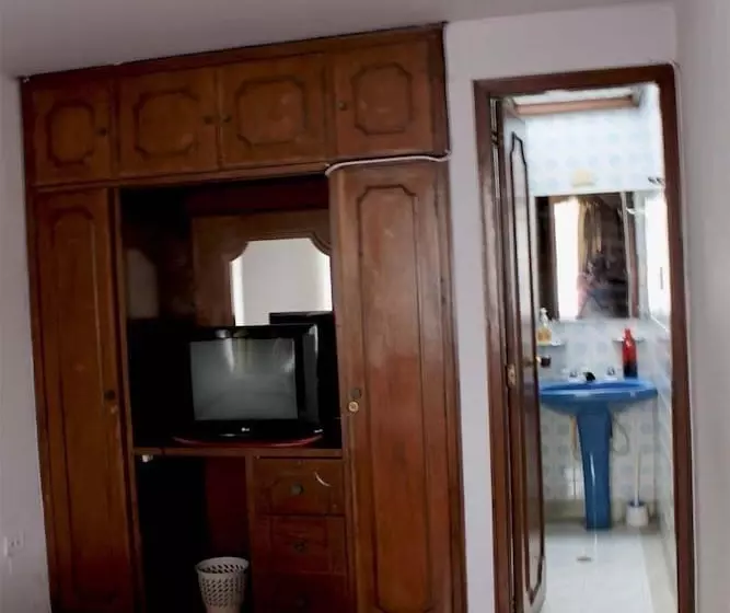 Casa Blanca Hostal Manizales   Hostel