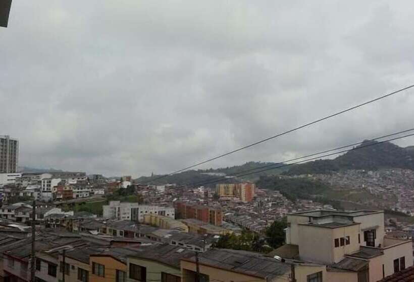 Casa Blanca Hostal Manizales   Hostel