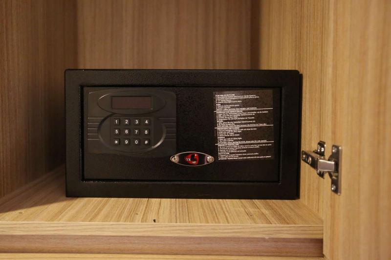 هتل Capital Center