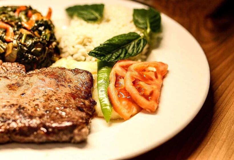 هتل Capital Center