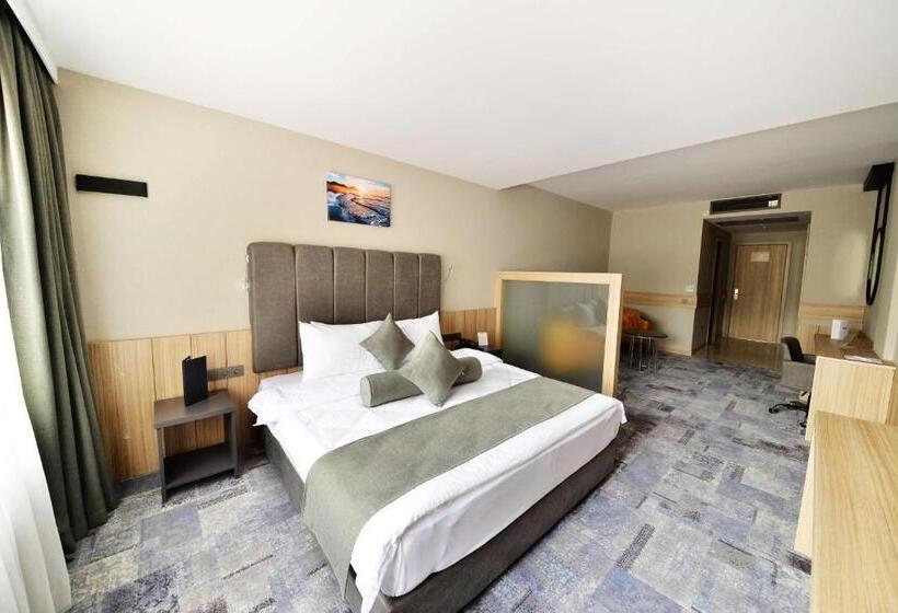 هتل Capital Center