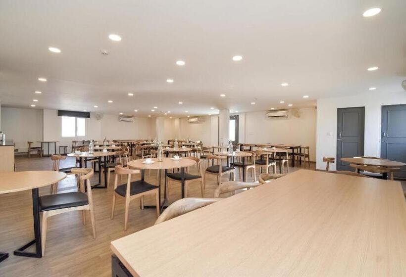 Super Townhouse Tonk Road Near Gandhi Nagar Railway Station Formerly Hotel Jaiman