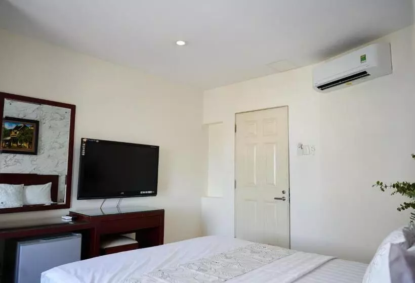 Trang An Hotel   5 Minutes Landmark 81