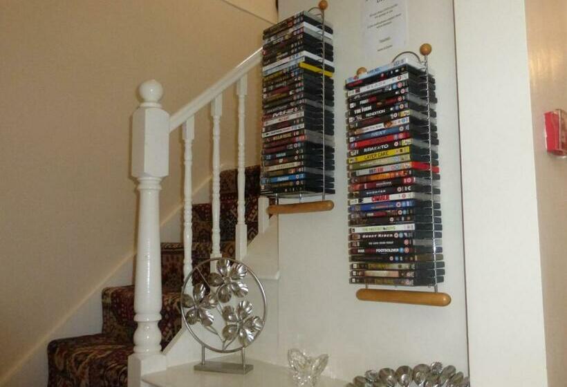 بنسيون Launceston Villa