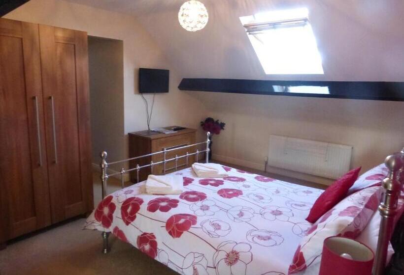 بنسيون Launceston Villa