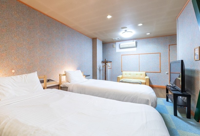 ホテル Oyo  Tatsuyoshi Osaka Sennan