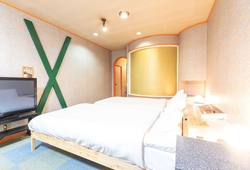 ホテル Oyo  Tatsuyoshi Osaka Sennan