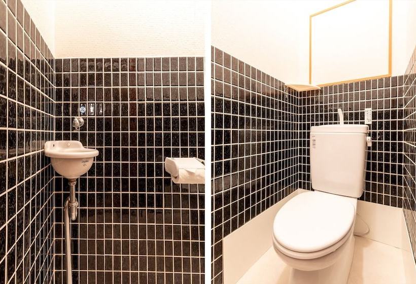 ホテル Oyo  Tatsuyoshi Osaka Sennan