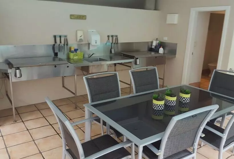 Cayman Villas Port Douglas