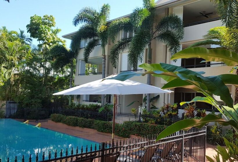 Cayman Villas Port Douglas