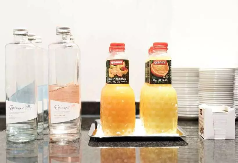 Central City Hotel Rochat