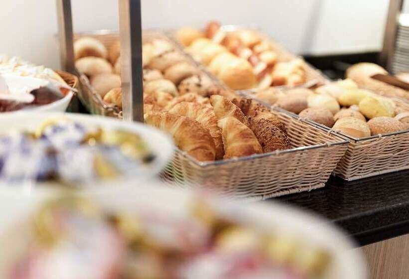 Central City Hotel Rochat