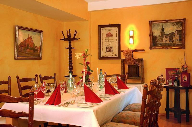 Отель Bebra S Hessischer Hof