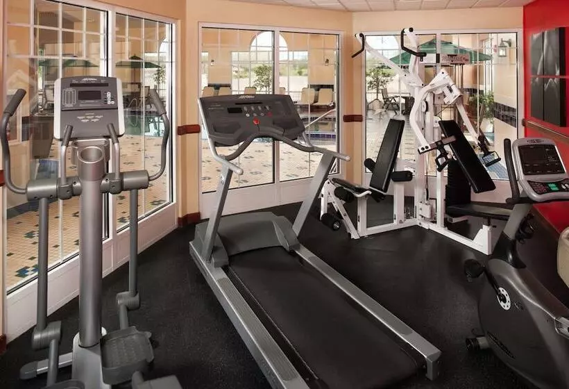 Отель Country Inn & Suites By Radisson, Milwaukee West Brookfield , Wi