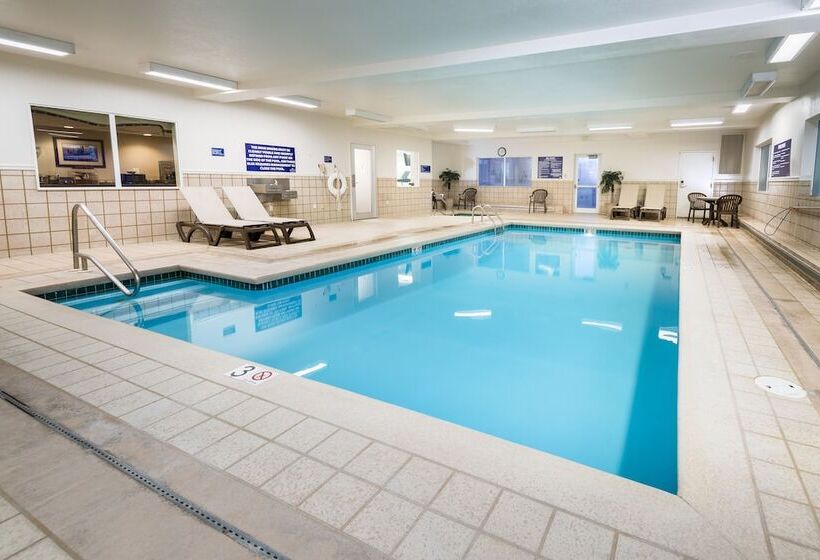 Crystal Inn Hotel & Suites   Great Falls