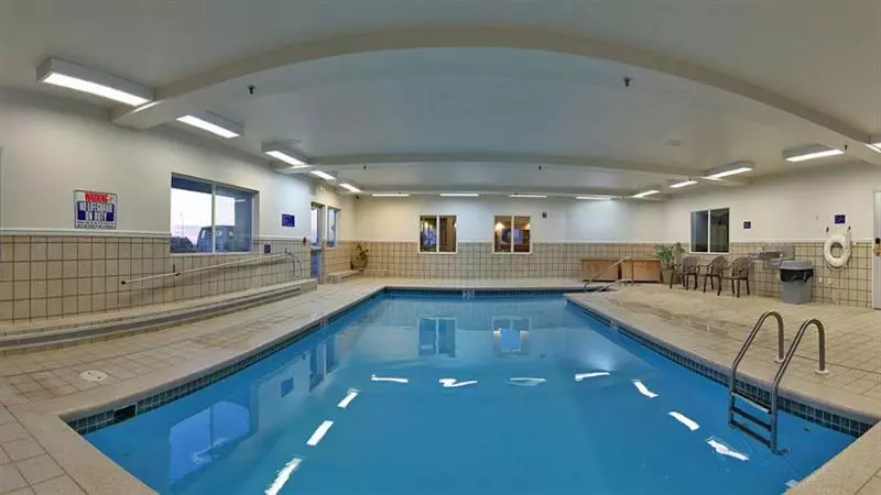 Crystal Inn Hotel & Suites   Great Falls