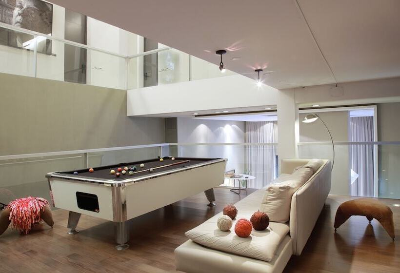 ホテル Esplendor By Wyndham Buenos Aires