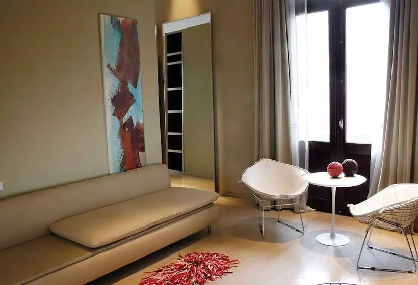 ホテル Esplendor By Wyndham Buenos Aires