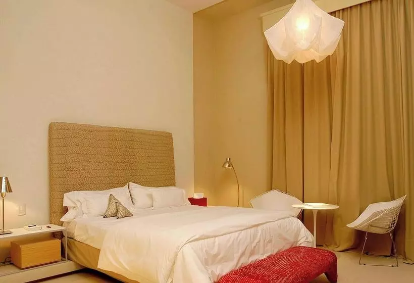 ホテル Esplendor By Wyndham Buenos Aires