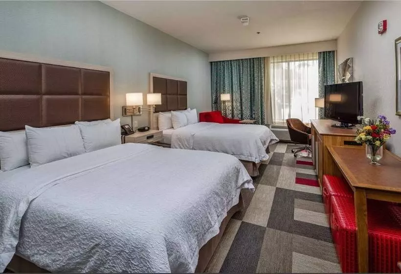 فندق Hampton Inn San Francisco Airport