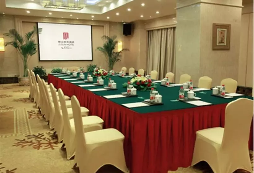 Отель Jinjiang Sun