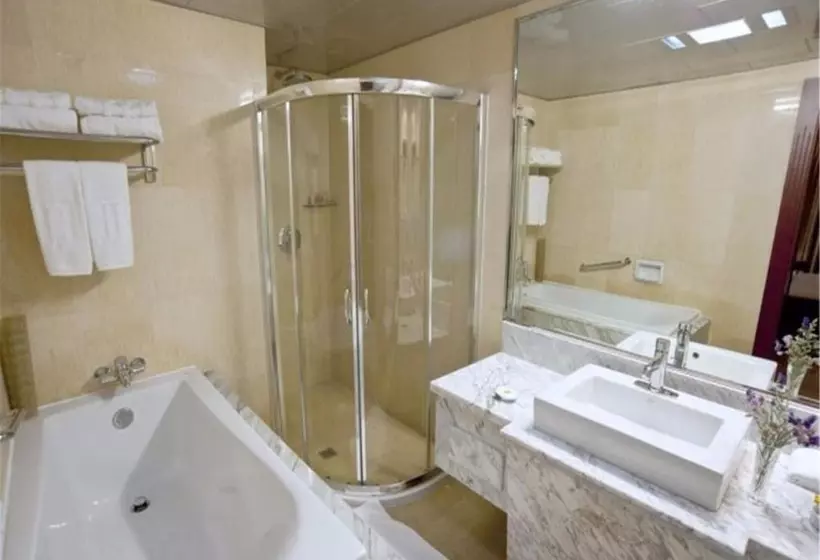 Отель Jinjiang Sun