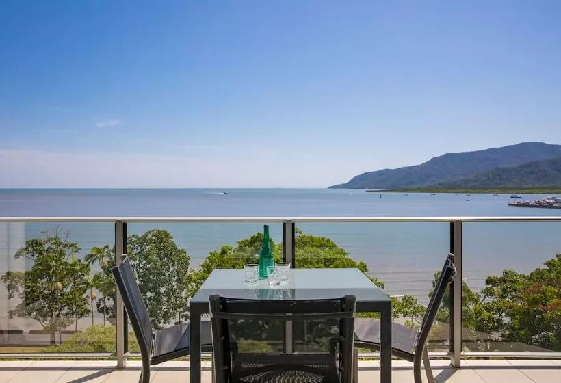 호텔 Mantra Trilogy