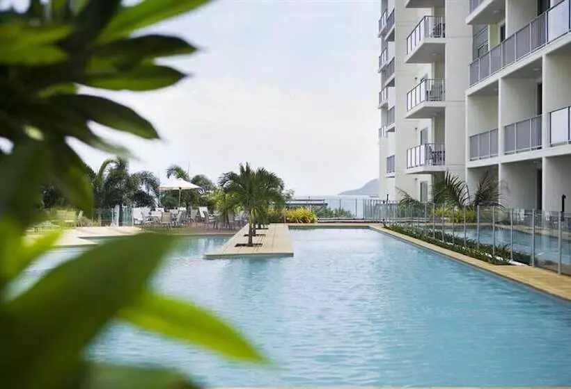 호텔 Mantra Trilogy