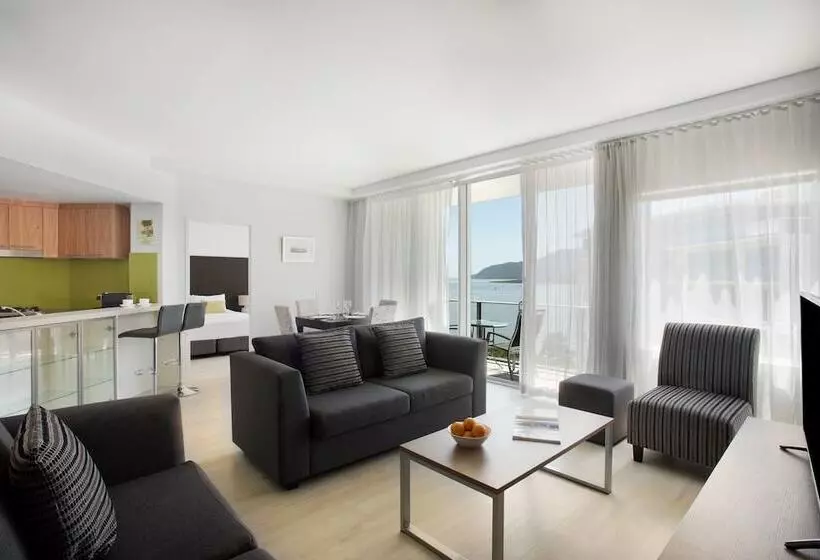 호텔 Mantra Trilogy