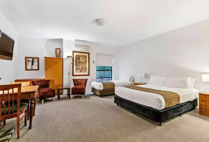 ホテル Quality Inn & Suites The Menzies