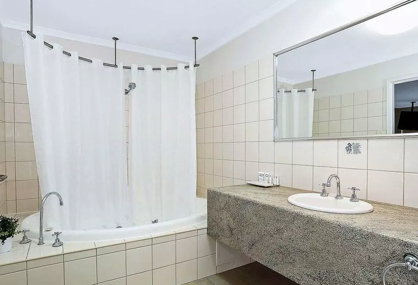 ホテル Quality Inn & Suites The Menzies