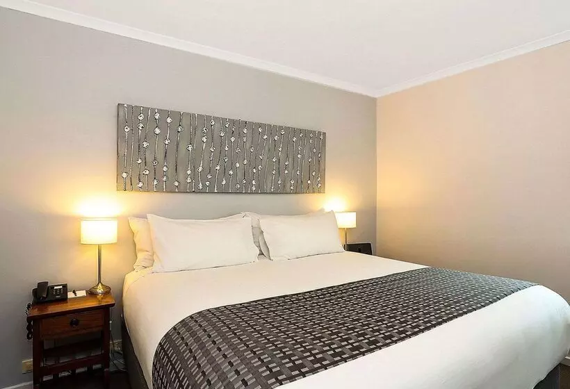 ホテル Quality Inn & Suites The Menzies