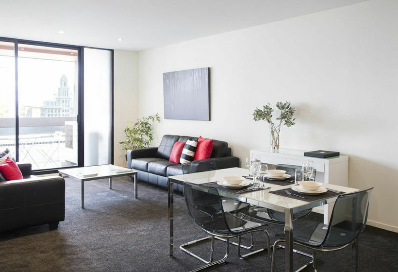 בית מלון כפרי Ultiqa Little Collins