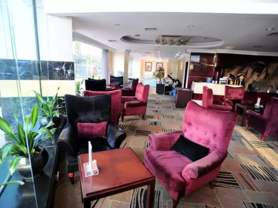 酒店 Ramada Plaza Guiyang