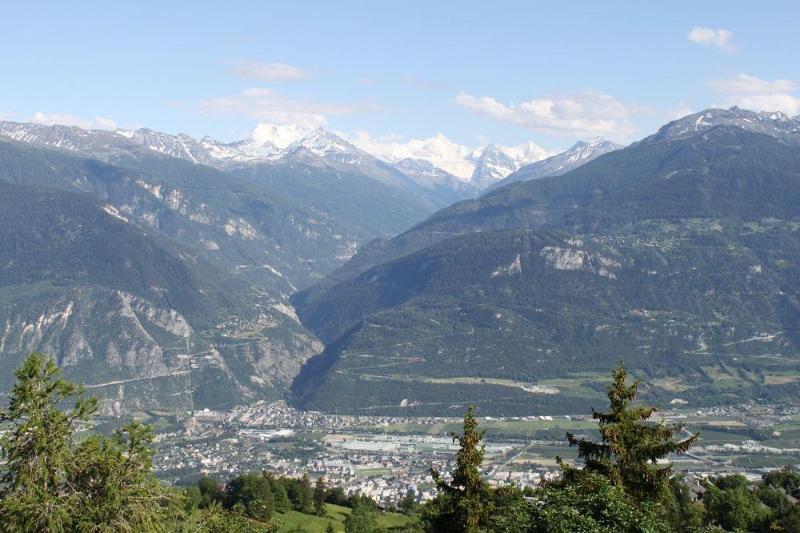 هتل Restaurant Le Mont Paisible, Cransmontana